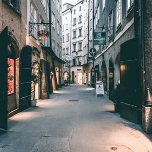 Meet your Posher, Dani